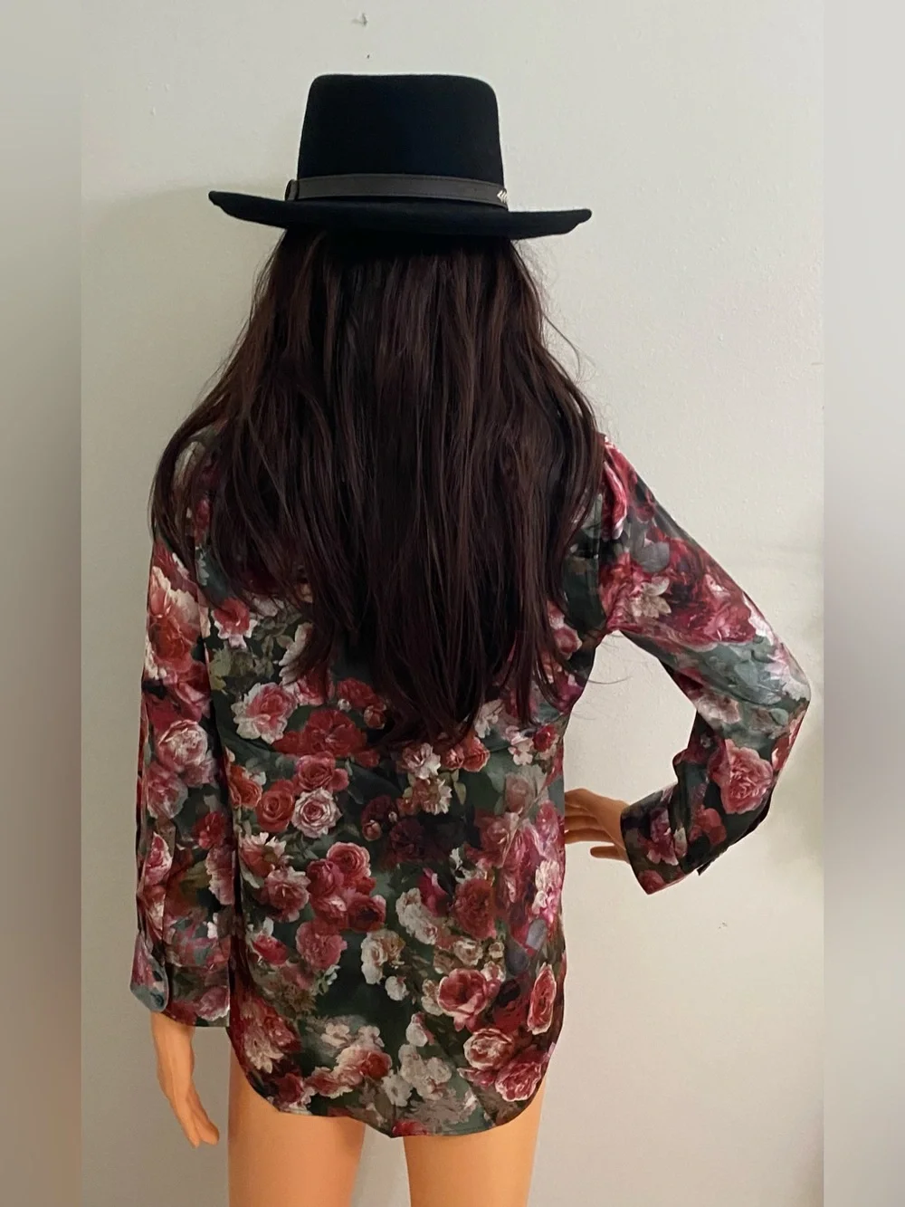 NEW L'AGENCE MULTI FLORAL TYLER SILK BUTTON DOWN BLOUSE - Picture 6 of 15
